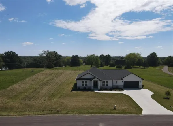 $3,999 | 2497 Lake Viking Terrace, Gallatin, MO 64640