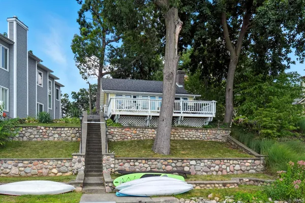 $769,900 | 6955 West North Lake Gage Drive, Angola, IN 46703