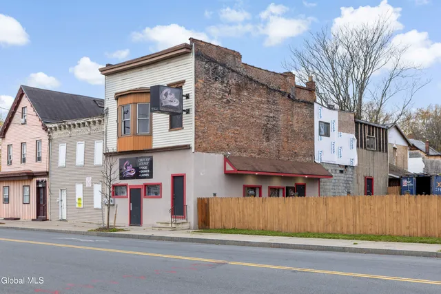 $299,000 | 1118 Broadway, Albany, NY 12204