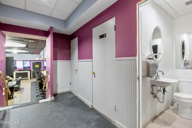 $299,000 | 1118 Broadway, Albany, NY 12204