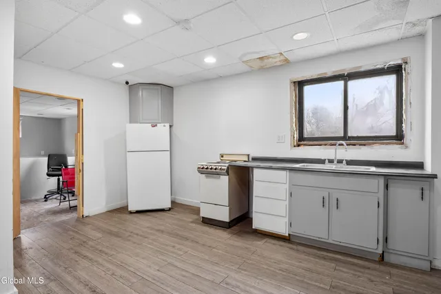 $299,000 | 1118 Broadway, Albany, NY 12204