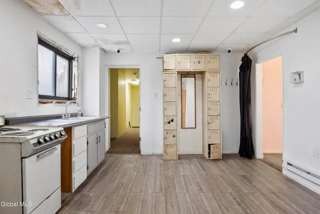 $299,000 | 1118 Broadway, Albany, NY 12204