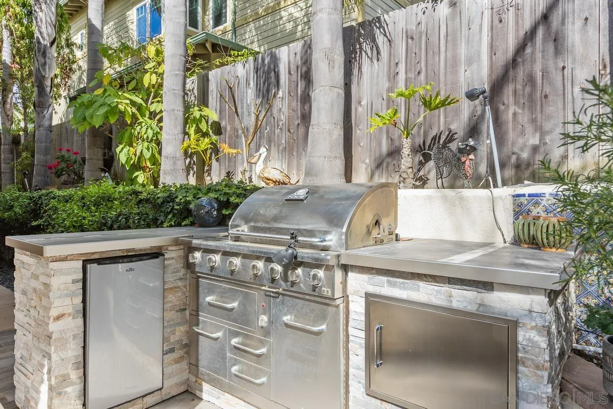 265 Sanford Street Encinitas, CA 92024 - Photo 12 of 26