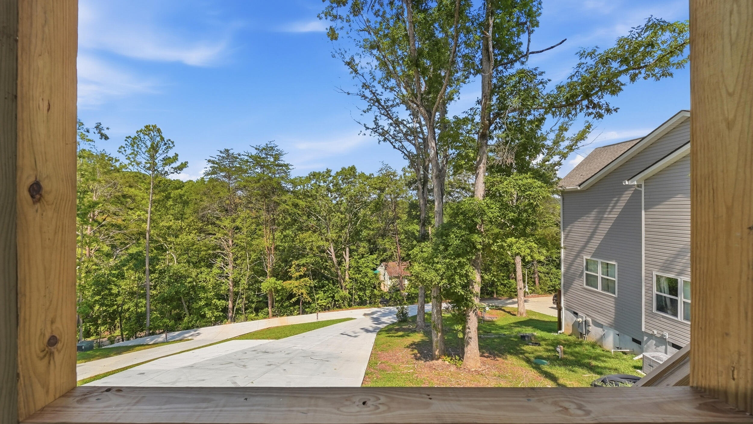 103 Jamestown Road Chattanooga, TN 37416 - Photo 4 of 51 4_107 jamestown rd-4