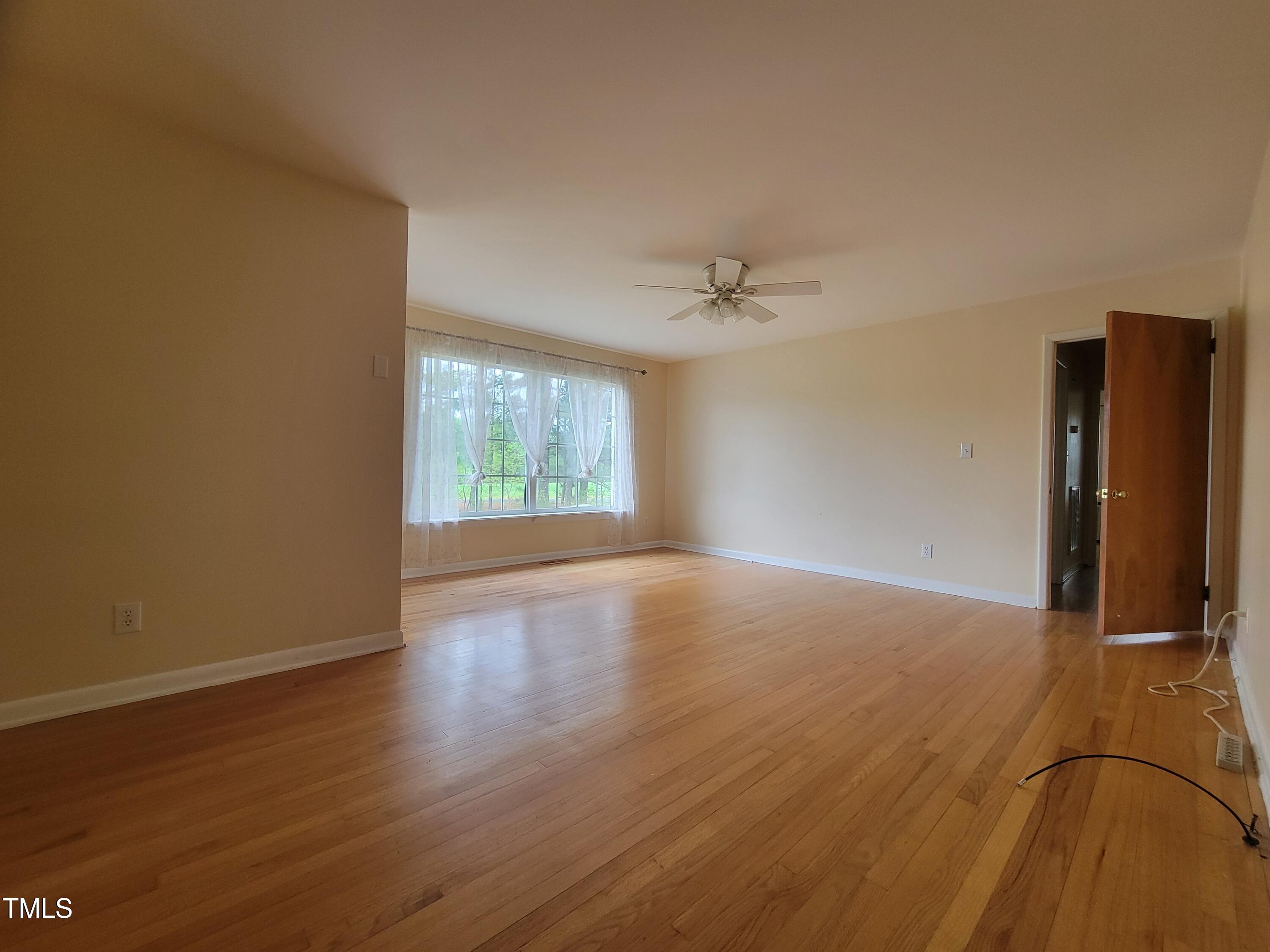 1033 Silas Moore Road Benson, NC 27504 - Photo 8 of 23 9