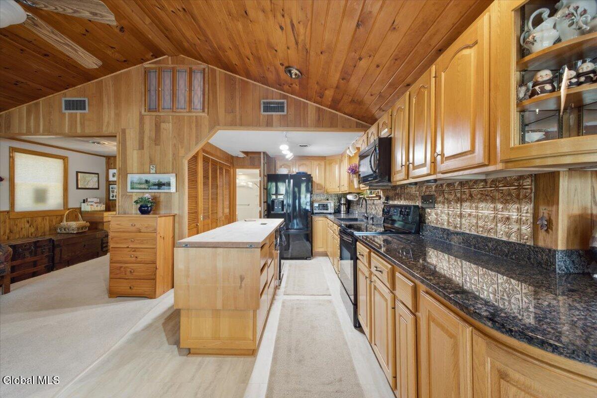 60 Reardon Road Queensbury, NY 12804 - Photo 12 of 41 34-007_IMG_0687