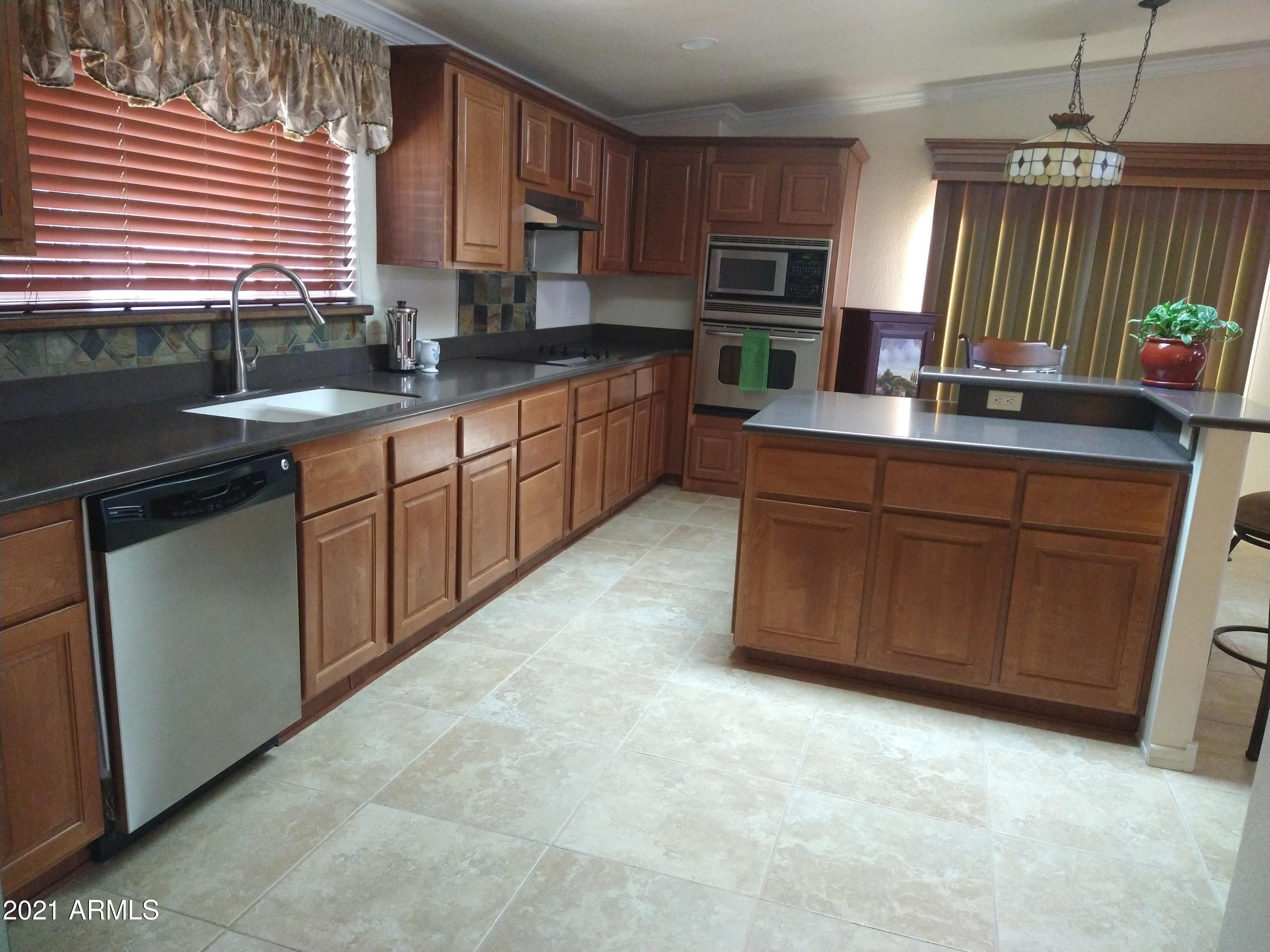 300 South Rim Rock Point Payson, AZ 85541 - Photo 25 of 40 Gorgeous Kitchen