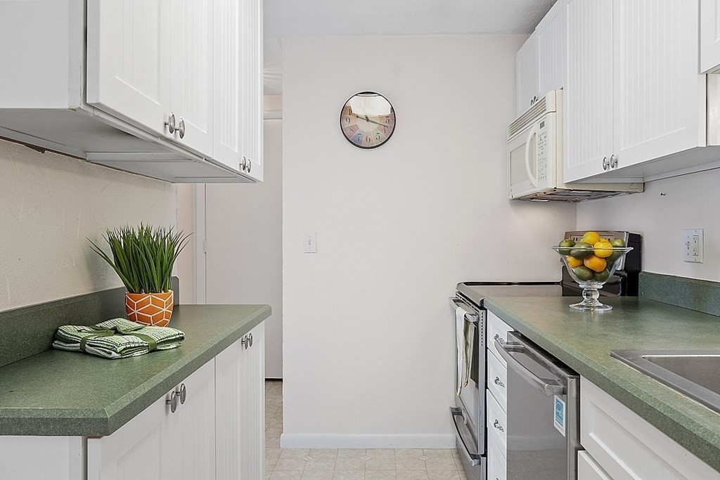 226 Swanson Road, Unit 621 Boxborough, MA 01719 - Photo 4 of 22 Gallery Image 4