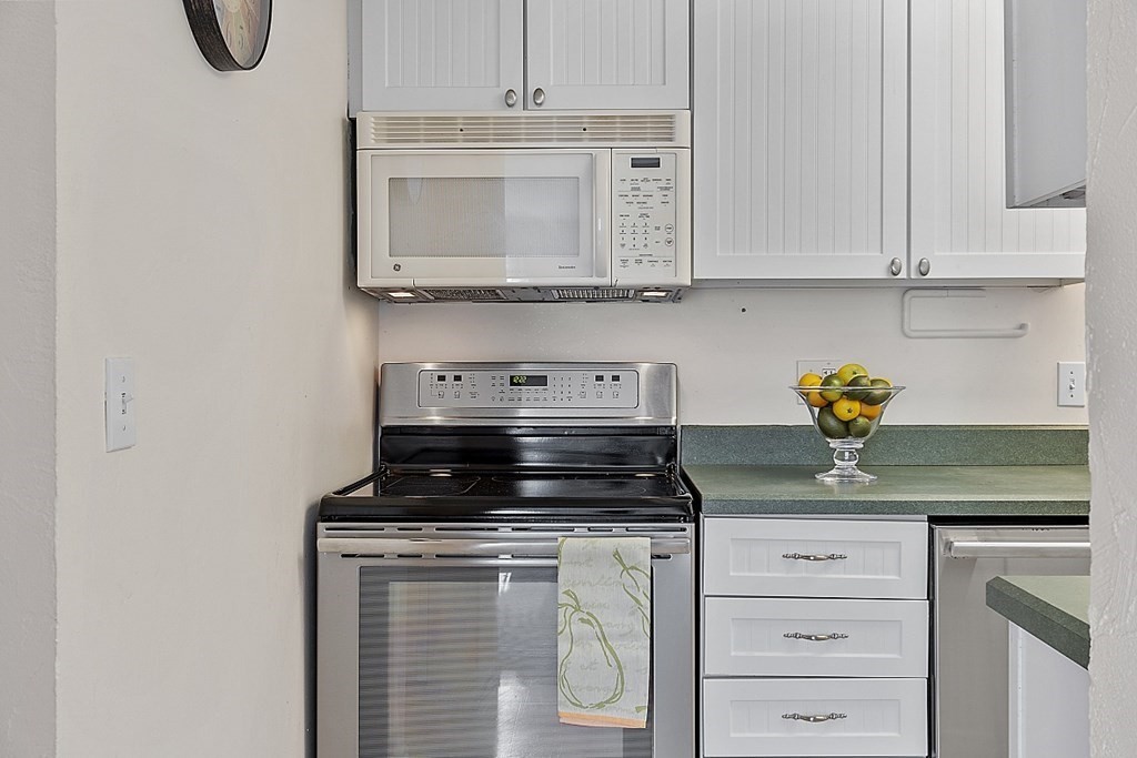 226 Swanson Road, Unit 621 Boxborough, MA 01719 - Photo 5 of 22 Gallery Image 5