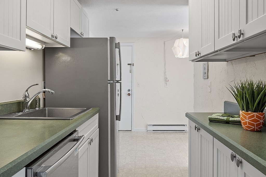 226 Swanson Road, Unit 621 Boxborough, MA 01719 - Photo 6 of 22 Gallery Image 6
