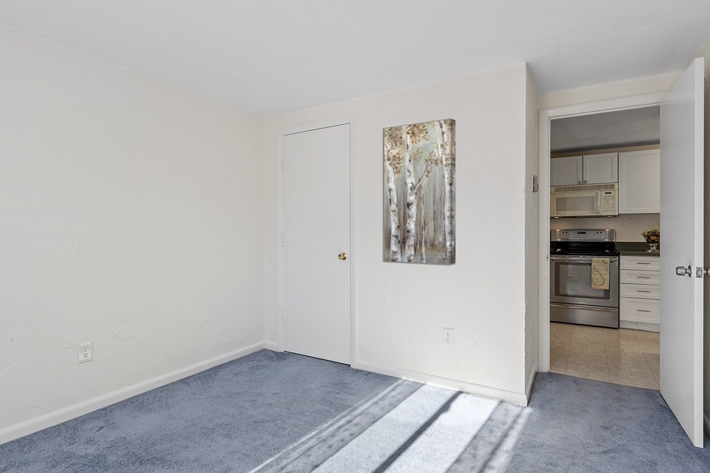 226 Swanson Road, Unit 621 Boxborough, MA 01719 - Photo 8 of 22 Gallery Image 8