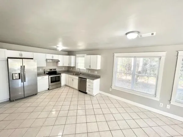 $2,000 | 140 Hickory Loop Drive, Freeport, FL 32439