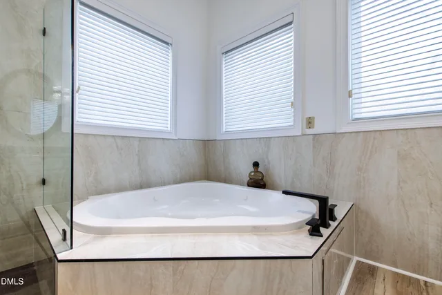 $2,395,000 | 40002 Worth, Chapel Hill, NC 27517