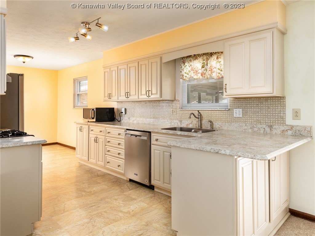157 Shawnee Estates Winfield, WV 25213 - Photo 8 of 20 Gallery Image 8