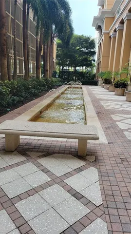 $4,200 | 750 North Tamiami Trail, Unit 1404, Sarasota, FL 34236