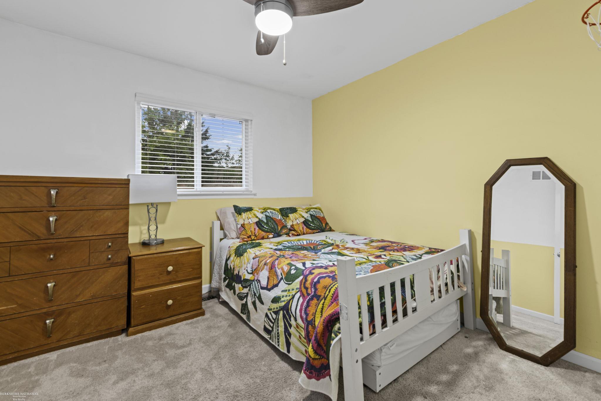 47121 Barbara Road Macomb, MI 48044 - Photo 14 of 31