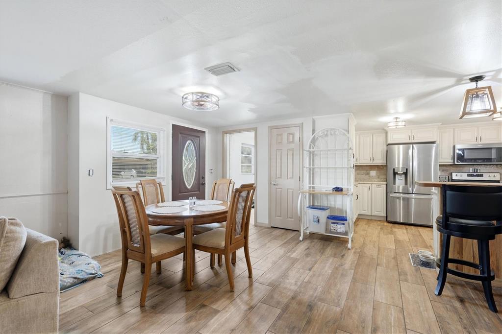 8362 Pelican Road Englewood, FL 34224 - Photo 5 of 24