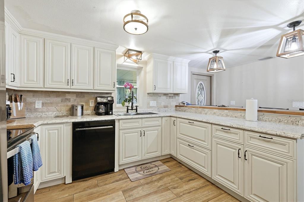 8362 Pelican Road Englewood, FL 34224 - Photo 10 of 24