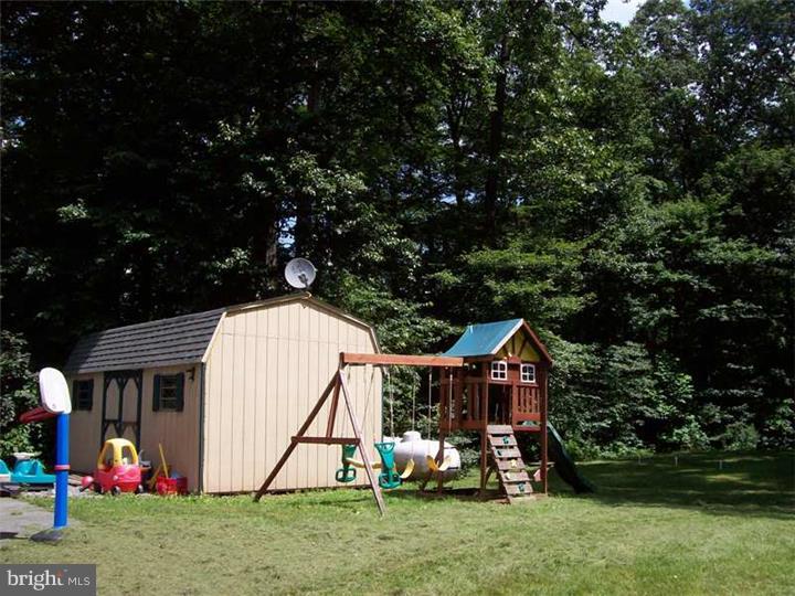 257 Groff Road Quarryville, PA 17566 - Photo 4 of 25 Back Yard
