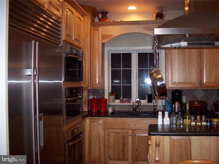 257 Groff Road Quarryville, PA 17566 - Photo 9 of 25 Kitchen