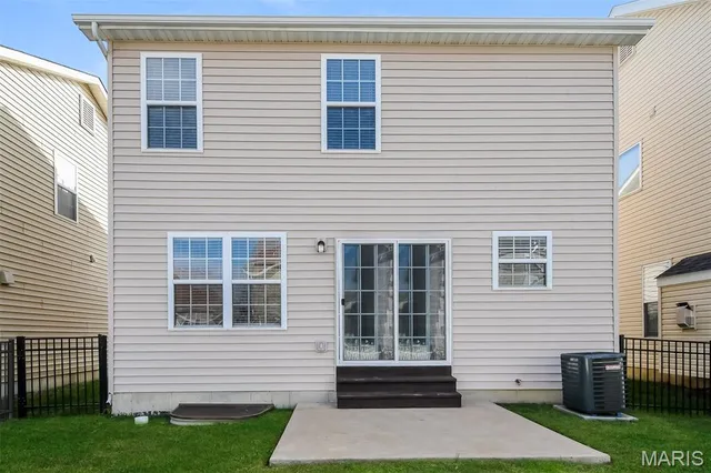 $2,415 | 3105 Sequoia Drive, Unit 3105, St. Peters, MO 63376