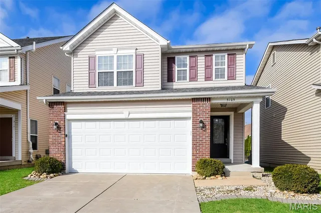 $2,415 | 3105 Sequoia Drive, Unit 3105, St. Peters, MO 63376