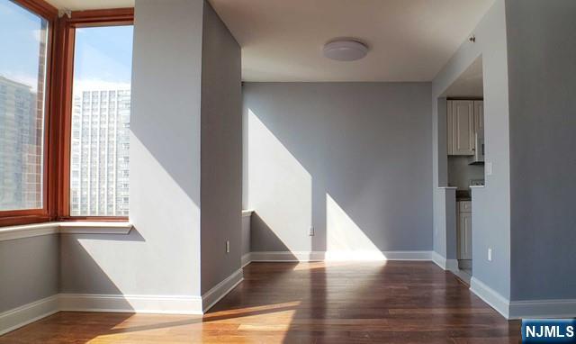 100 Old Palisade Road, Unit 2909 Fort Lee, NJ 07024 - Photo 4 of 9