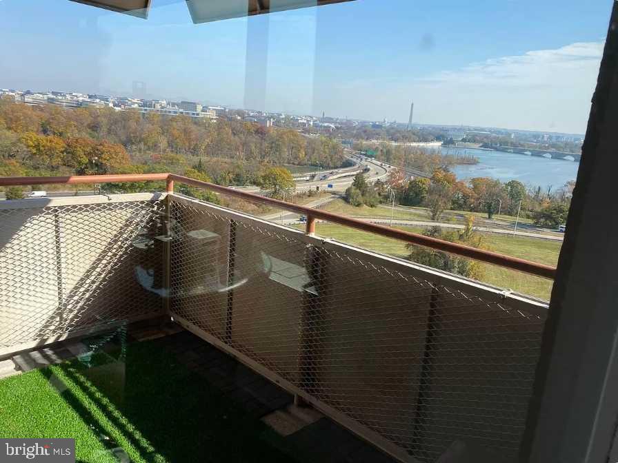 1011 Arlington Boulevard, Unit 1030 Arlington, VA 22209 - Photo 15 of 26 a view of outdoor space and city view