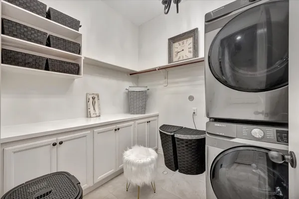 $999,000 | 15026 Blossom Bay Drive, Houston, TX 77059