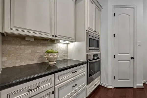 $999,000 | 15026 Blossom Bay Drive, Houston, TX 77059