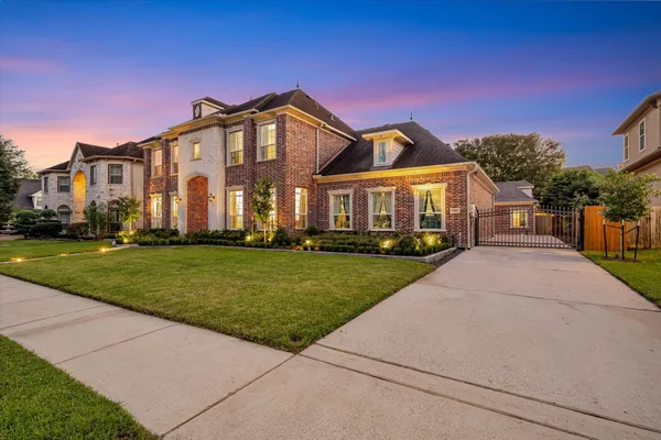 $999,000 | 15026 Blossom Bay Drive, Houston, TX 77059