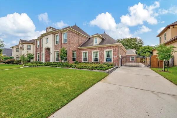 $999,000 | 15026 Blossom Bay Drive, Houston, TX 77059