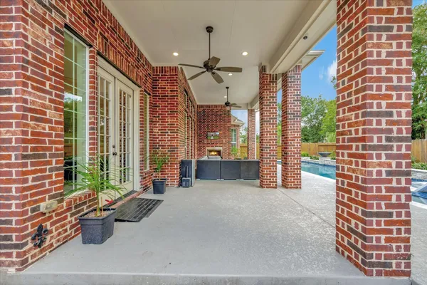 $999,000 | 15026 Blossom Bay Drive, Houston, TX 77059