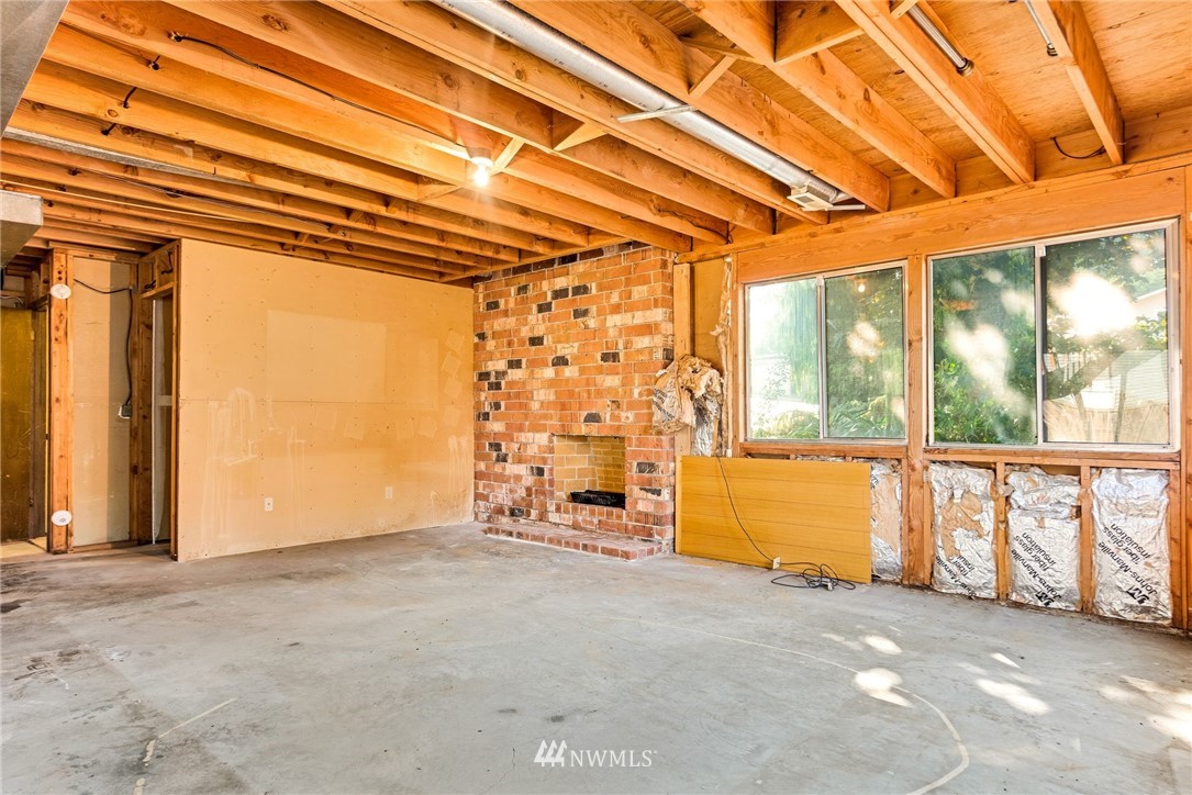 729 13th Way Southwest Edmonds, WA 98020 - Photo 17 of 20 Gallery Image 17