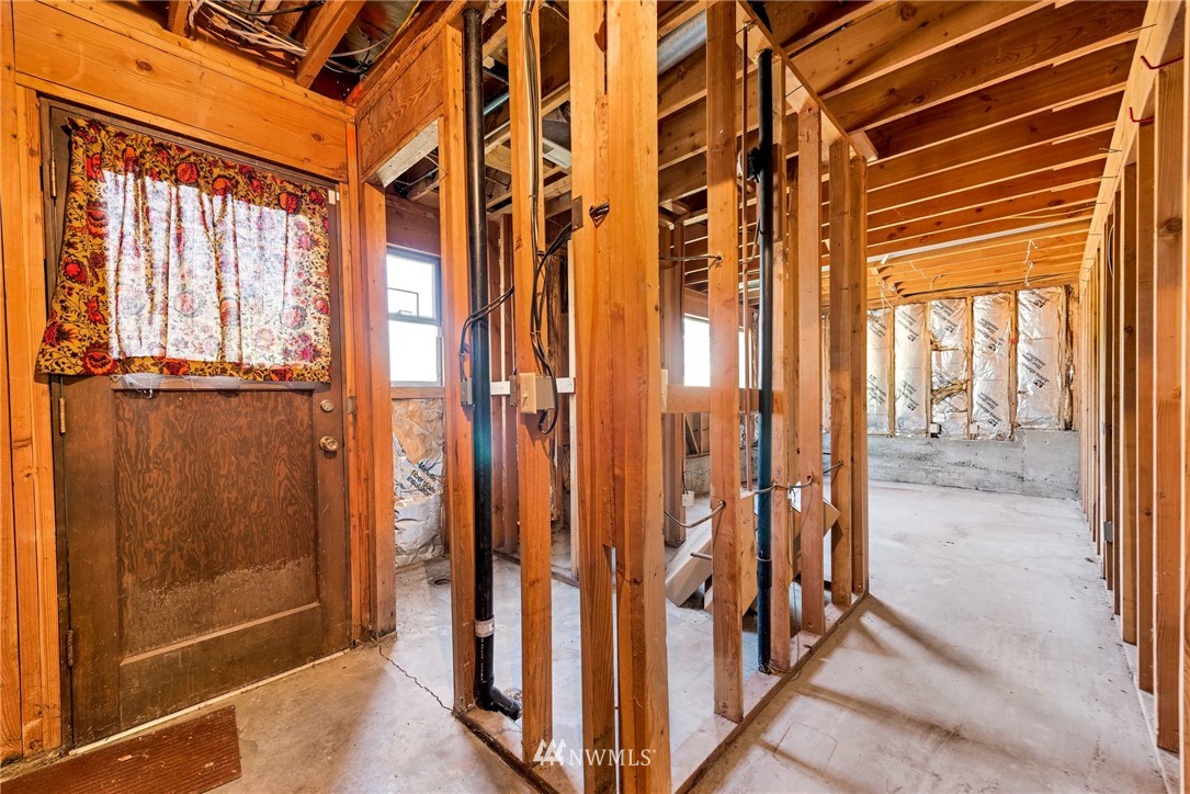 729 13th Way Southwest Edmonds, WA 98020 - Photo 18 of 20 Gallery Image 18