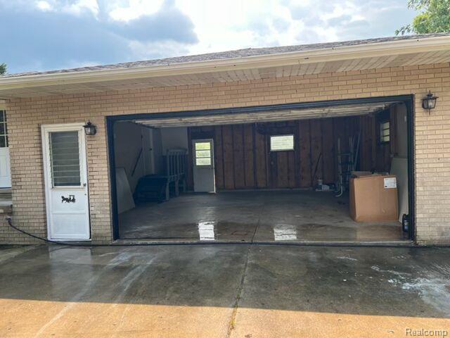 10089 Coldwater Road Flushing, MI 48433 - Photo 7 of 34 Gallery Image 7