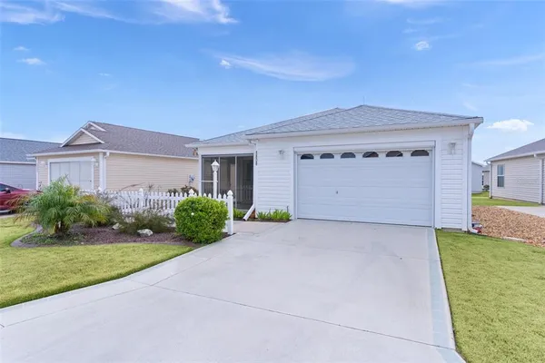 $290,000 | 1808 Hallandale Lane, The Villages, FL 32162