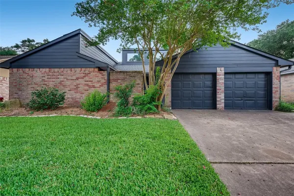 $2,100 | 946 Mesa Terrace Drive, Katy, TX 77450