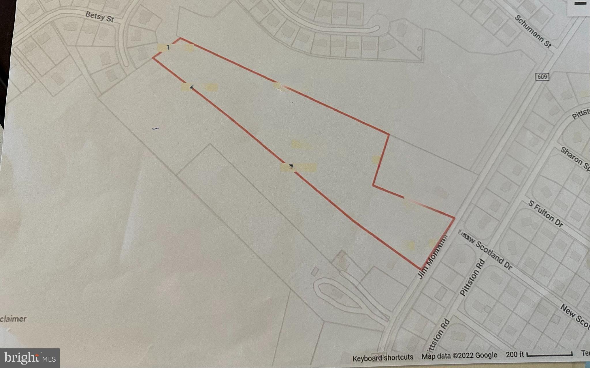 10220 Jim Morris Road Fredericksburg, VA 22408 - Photo 2 of 5 a view of small space