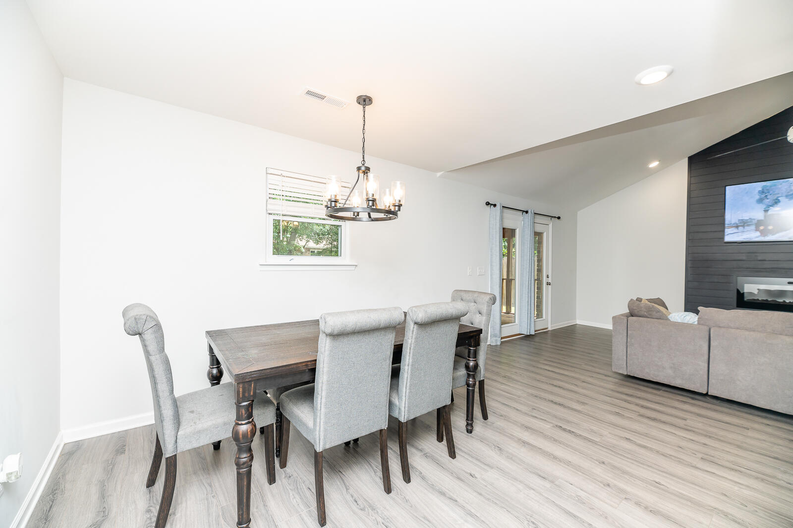 113 Pinewood Street Ladson, SC 29456 - Photo 10 of 21 KSC-113 Pinewood Street 13 of 28