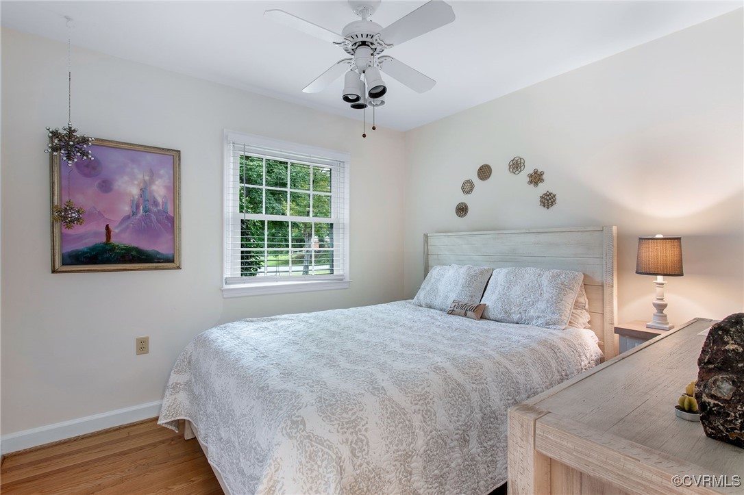 6412 Gaines Mill Road Mechanicsville, VA 23111 - Photo 20 of 33 a bedroom with a bed and a window