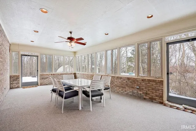 $575,000 | 12208 County Rd West 00 N South, Russiaville, IN 46979