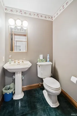 $575,000 | 12208 County Rd West 00 N South, Russiaville, IN 46979