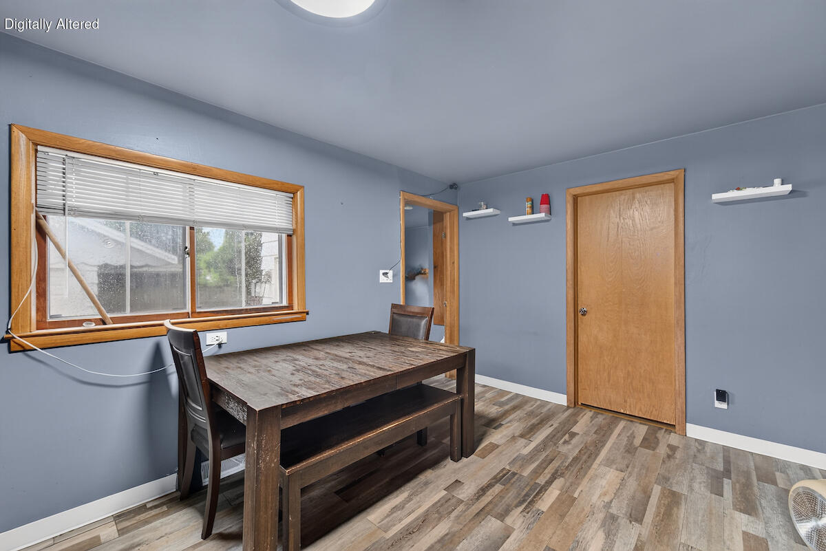 1425 South Street Racine, WI 53402 - Photo 8 of 20 DSC02778 copy