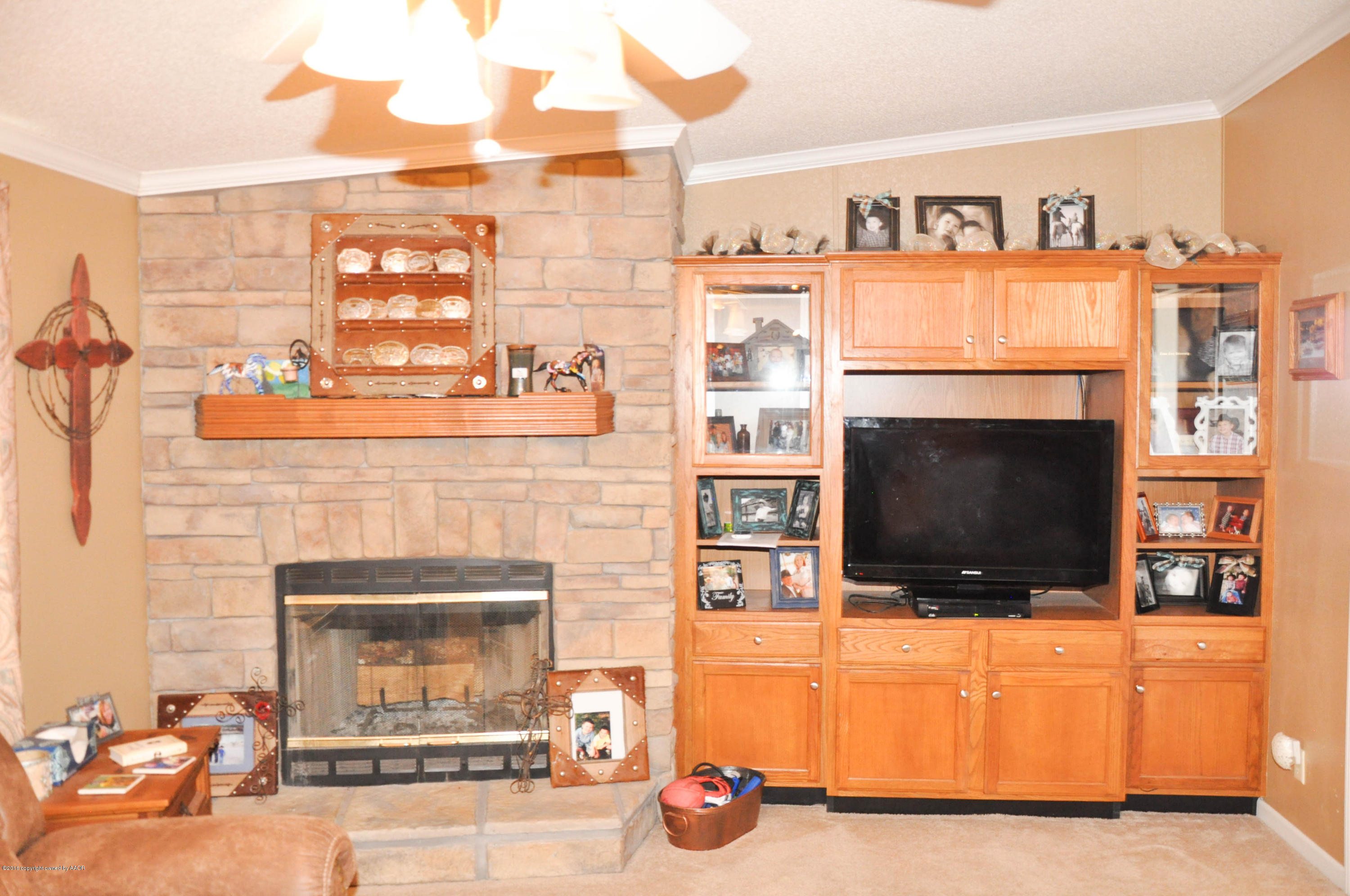 12301 Headquarters Road Amarillo, TX 79124 - Photo 7 of 32 Fireplace