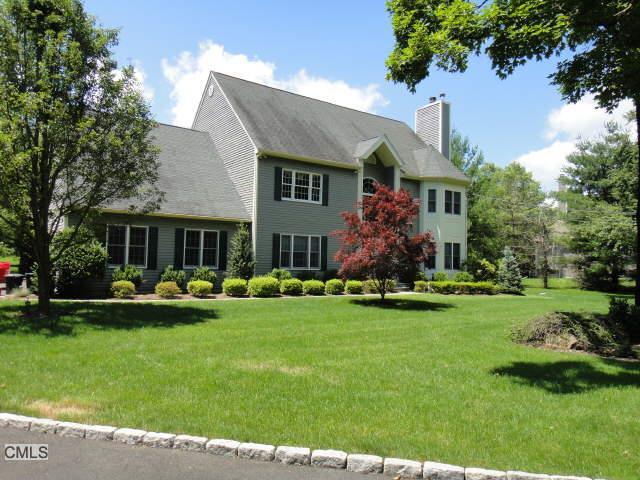 136 Haviland Road Stamford, CT 06903 - Photo 1 of 1 Gallery Image 1