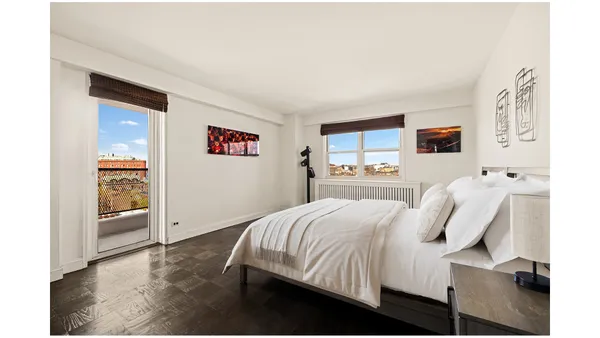 $13,950 | 3 Sheridan Square, Unit 15B | West Village