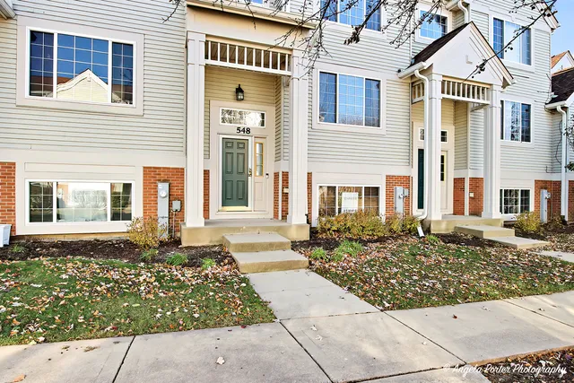 $275,000 | 548 New Haven Drive, Unit 548, Cary, IL 60013