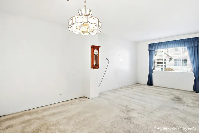 $275,000 | 548 New Haven Drive, Unit 548, Cary, IL 60013