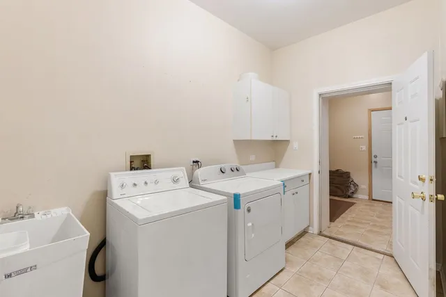 $575,000 | 5028 West Lawrence Avenue, Chicago, IL 60630